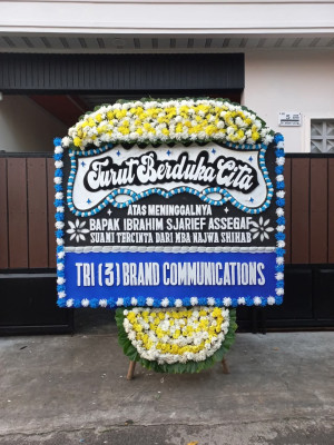Papan Bunga Duka di Katongan